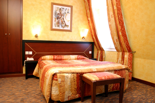 hotel relais du marais room